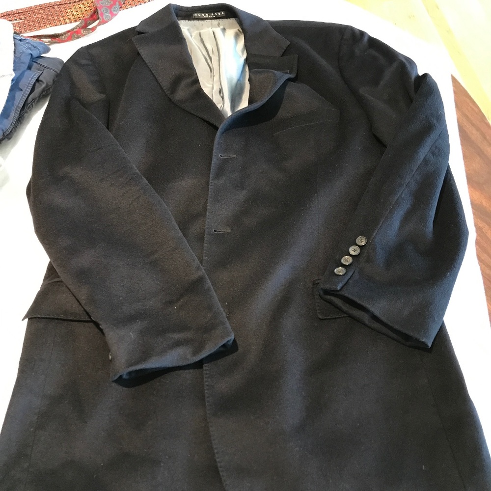 Hugh Boss navy blue cashmere blazer